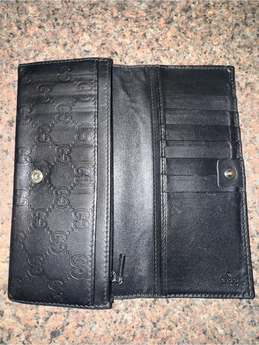 Gucci authentic black